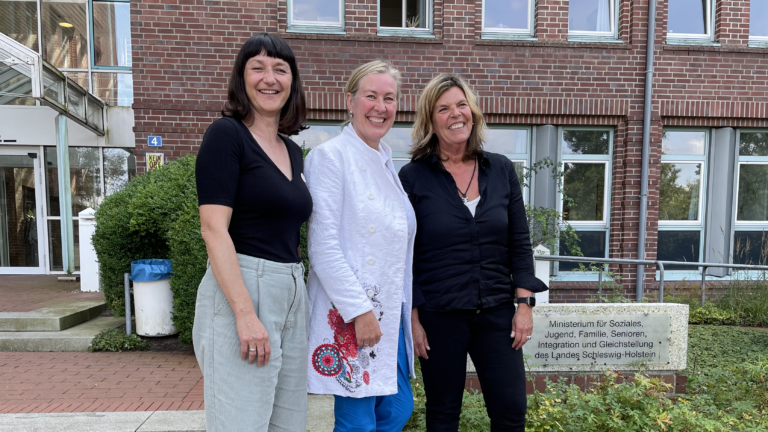 Von links nach rechts: Katja Nowroth, Silke Schiller-Tobies und Katja Hebestreit